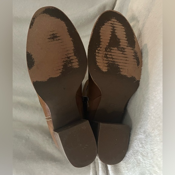 UGG women’s 10 Annie Western Preppy Fall Ankle Boots  in Brown Leather - Picture 8 of 9